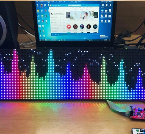 3264 display spettro musicale